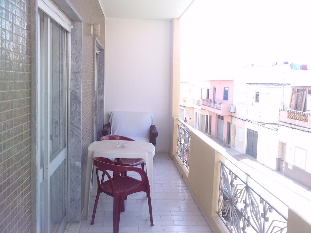 Residencial Nosso Paraiso Bed & Breakfast Quarteira Phòng bức ảnh