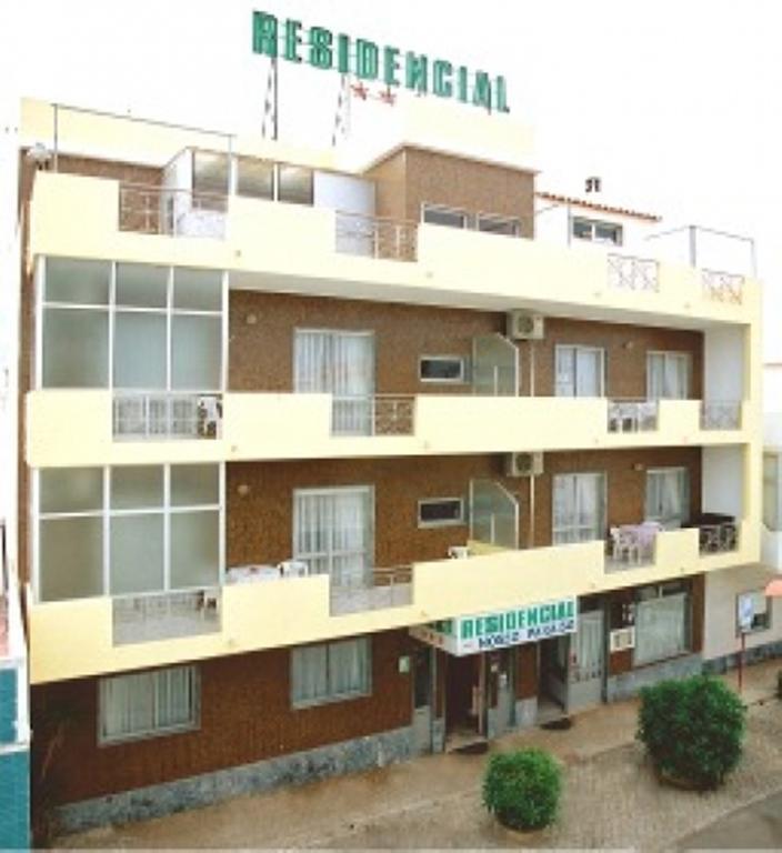 Residencial Nosso Paraiso Bed & Breakfast Quarteira Ngoại thất bức ảnh